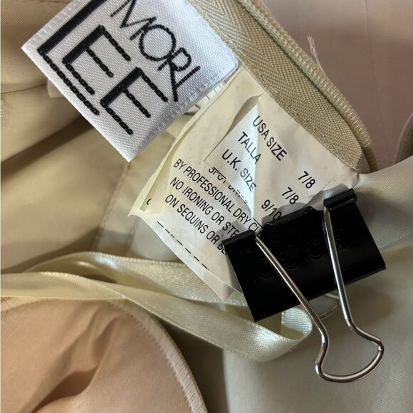 Mori Lee Ecru Beige Classic Crystal Beaded Embellished Full Evening Dress Size 8 - Picture 6 of 15